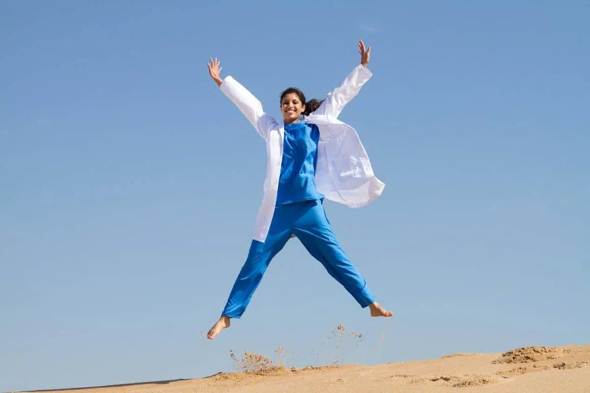 Charlotte K - reconversion-professionelle-accueil@2x